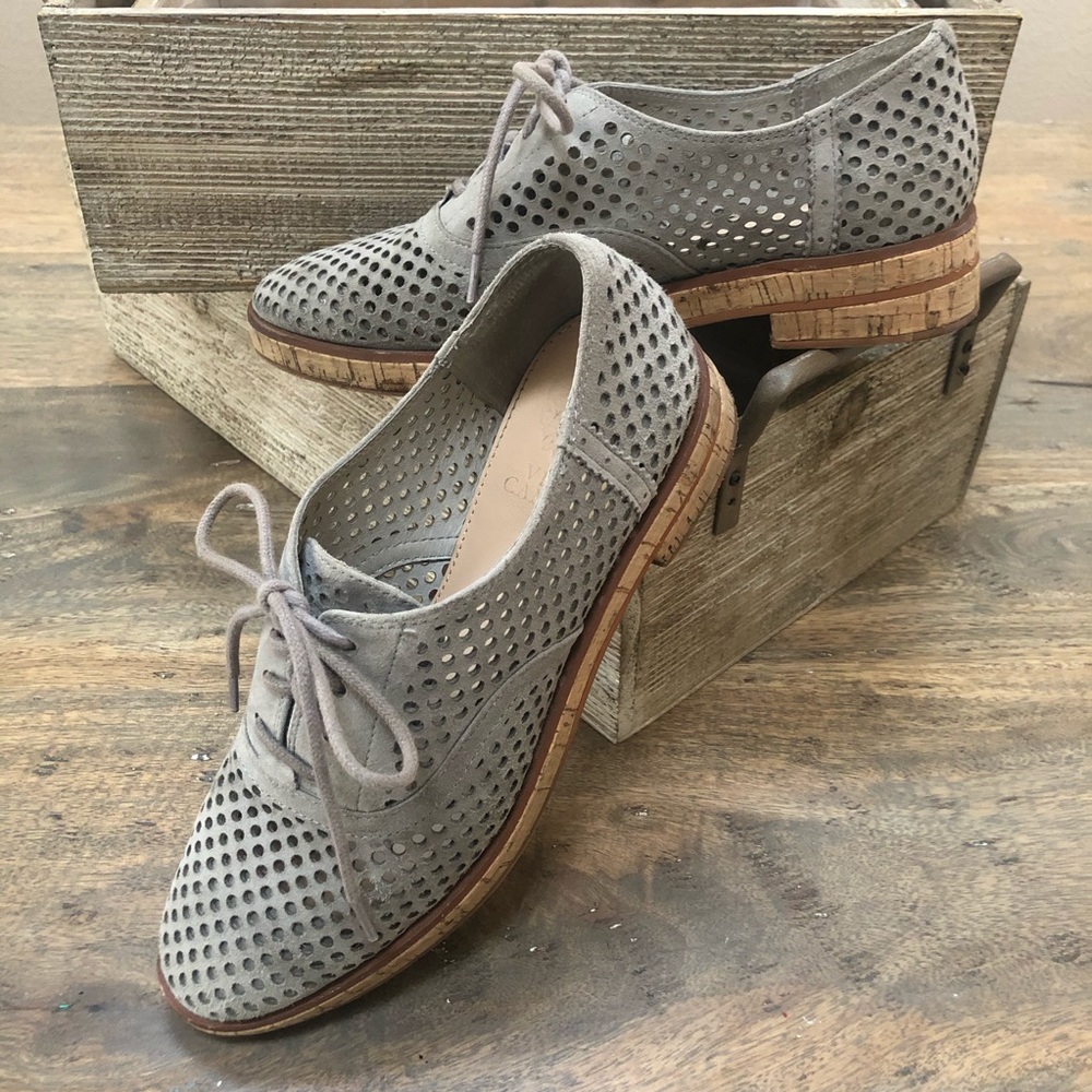 Vince Camuto Oxfords